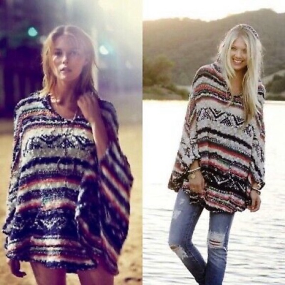 Free People Rainbow Bubble Tea Yarn Poncho Multicolored Hooded Sweater Large M L - Picture 3 of 17